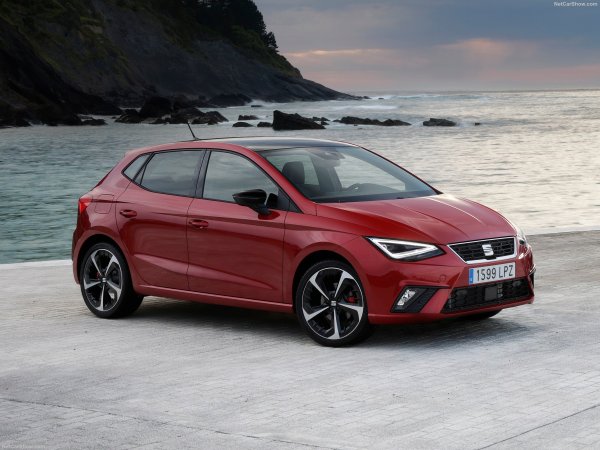 Seat Ibiza имаше много докладвани грешки в информационно-развлекателната система. Цели 57 процента от собствениците на модела съобщиха за проблем от това естетество. Не че е най-важното, но все пак.
